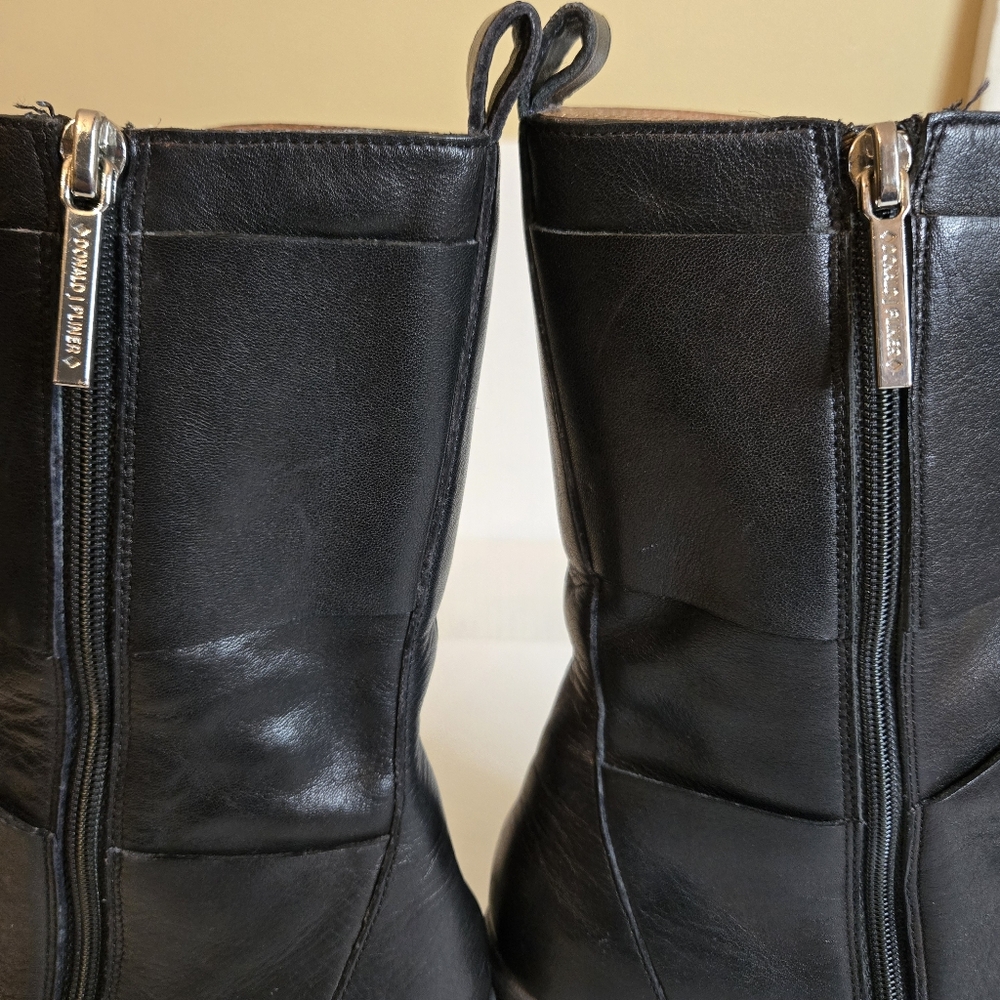 Donald J. Pliner Women's Black Leather Ankle Boots, Buckle, Sz. 6 - Picture 9 of 16